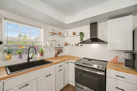 Kitchen - 2355 Reef Ave, Indialantic, FL 32903 photo 2 of 3