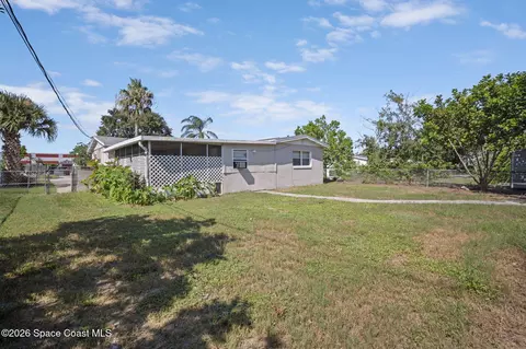 Exterior - 209 Prince Ave, Melbourne, FL 32901 photo 2 of 3