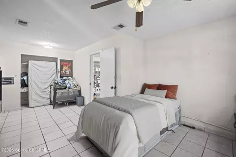 Bedroom - 209 Prince Ave, Melbourne, FL 32901 photo 1 of 2
