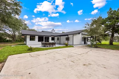 Exterior - 3640 Orlando Ave, Mims, FL 32754 photo 6 of 10