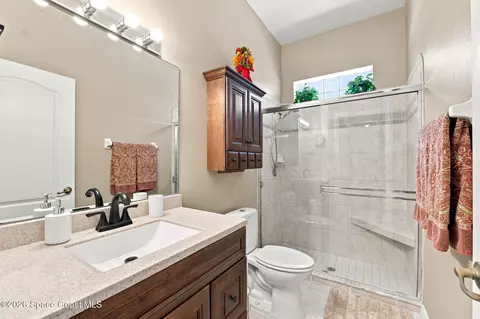 Bath - 720 Spring Oak Dr, Melbourne, FL 32901 photo 2 of 7