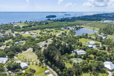 View/Area - 6715 Whispering Pines Ln, Grant, FL 32949 photo 15 of 19