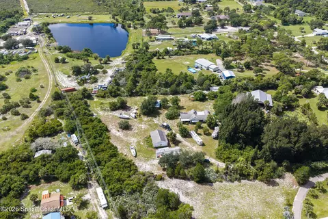View/Area - 6715 Whispering Pines Ln, Grant, FL 32949 photo 4 of 19