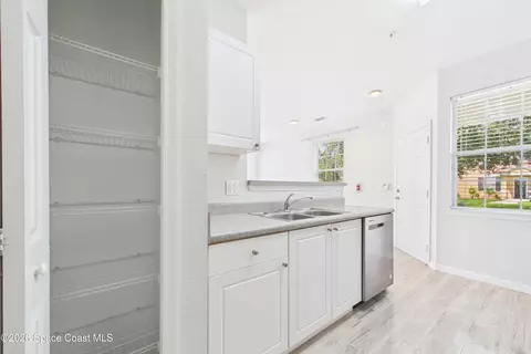 Kitchen - 5683 Star Rush Dr #101, Melbourne, FL 32940 photo 3 of 3