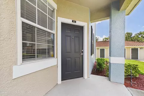 Exterior - 5683 Star Rush Dr #101, Melbourne, FL 32940 photo 3 of 8