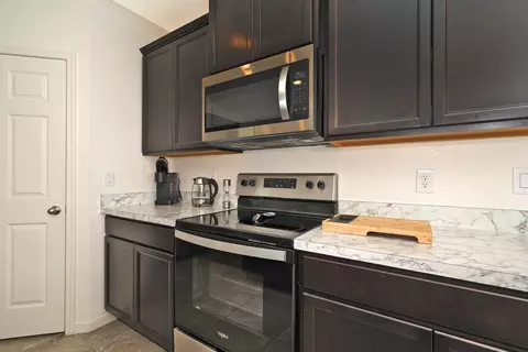 Kitchen - 372 Catfish Pl, Cocoa, FL 32927 photo 2 of 4