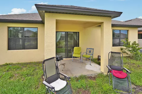 Exterior - 372 Catfish Pl, Cocoa, FL 32927 photo 4 of 8