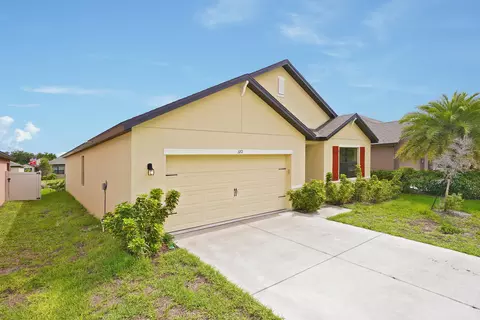 Exterior - 372 Catfish Pl, Cocoa, FL 32927 photo 3 of 8