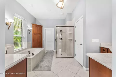 Bath - 5453 The Willows Dr, Melbourne, FL 32934 photo 2 of 5