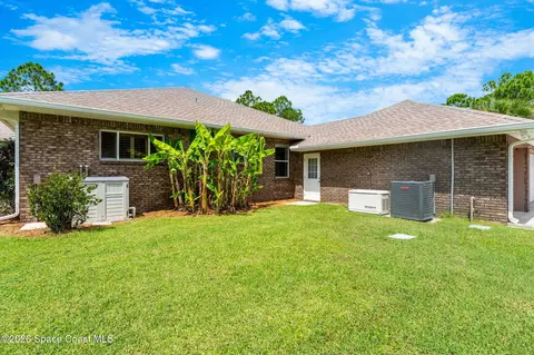 Exterior - 5453 The Willows Dr, Melbourne, FL 32934 photo 4 of 10