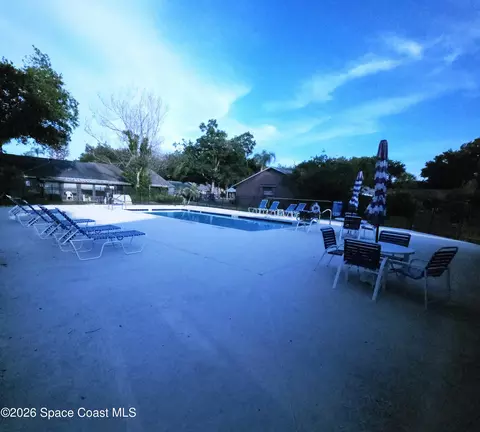 Exterior - 2510 King Oak Cir, Saint Cloud, FL 34769 photo 7 of 12