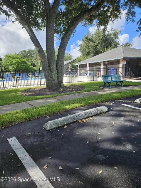 Exterior - 2510 King Oak Cir, Saint Cloud, FL 34769 photo 8 of 12