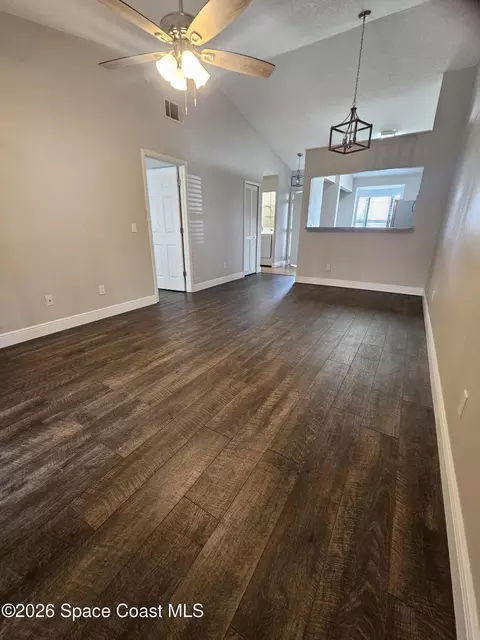 Living - 2510 King Oak Cir, Saint Cloud, FL 34769 photo 2 of 2