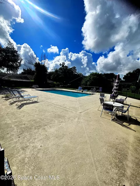 Exterior - 2510 King Oak Cir, Saint Cloud, FL 34769 photo 11 of 12