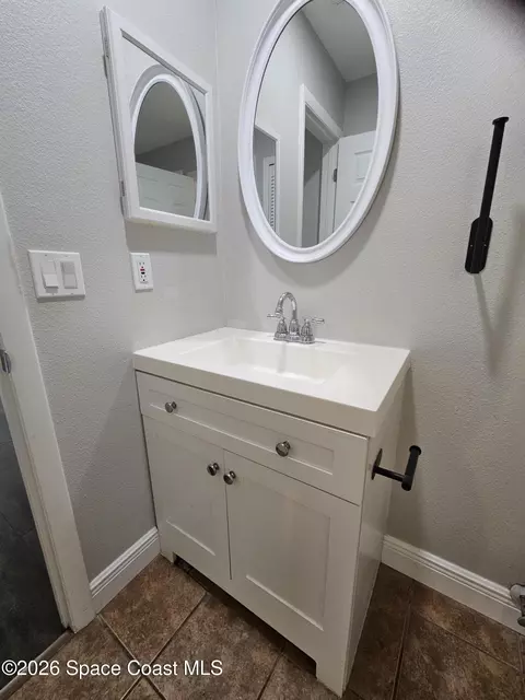 Bath - 2510 King Oak Cir, Saint Cloud, FL 34769 photo 1 of 3