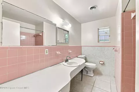 Bath - 1861 Dawn Dr, Melbourne, FL 32935 photo 1 of 3
