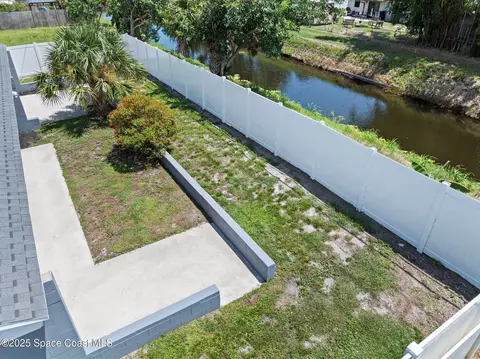 Exterior - 953 Bayward Ln, Rockledge, FL 32955 photo 10 of 10