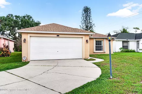 Exterior - 4111 Bahama Ave, Melbourne, FL 32901 photo 2 of 9