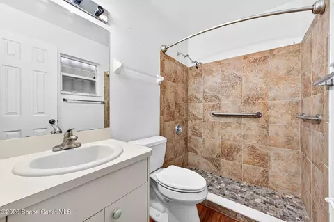 Bath - 4111 Bahama Ave, Melbourne, FL 32901 photo 1 of 2