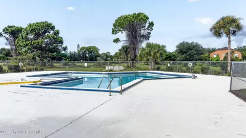 Exterior - 4111 Bahama Ave, Melbourne, FL 32901 photo 9 of 9