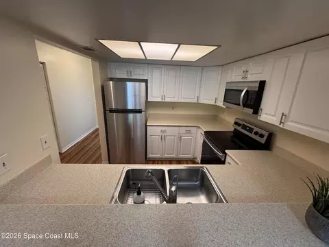 Kitchen - 2885 Regency Dr, Melbourne, FL 32935 photo 3 of 7