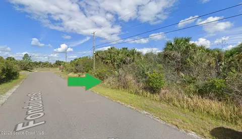 591 Fondulac St SW, Palm Bay, FL 32908
