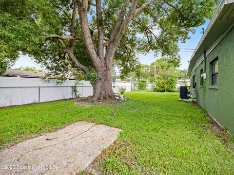 Exterior - 1209 Vanderbilt Ln, Cocoa, FL 32922 photo 3 of 4