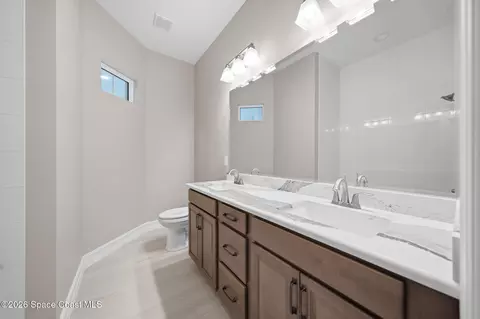 Bath - 2502 Edestus Dr, Melbourne, FL 32940 photo 2 of 3