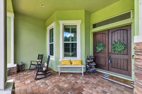Exterior - 2500 Ranch Rd, Melbourne, FL 32904 photo 5 of 14