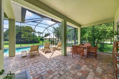 Exterior - 2500 Ranch Rd, Melbourne, FL 32904 photo 6 of 14