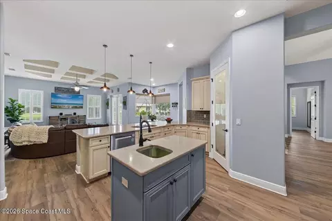 Kitchen - 2500 Ranch Rd, Melbourne, FL 32904 photo 3 of 6