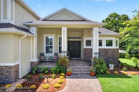 Exterior - 2500 Ranch Rd, Melbourne, FL 32904 photo 3 of 14