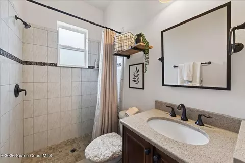Bath - 2500 Ranch Rd, Melbourne, FL 32904 photo 6 of 7