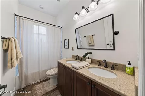 Bath - 2500 Ranch Rd, Melbourne, FL 32904 photo 5 of 7