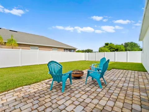 Exterior - 1401 Bridgeport Cir, Rockledge, FL 32955 photo 4 of 6