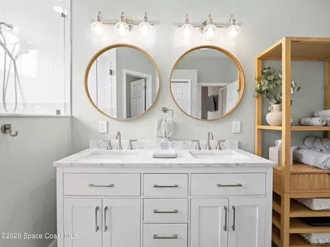 Bath - 1401 Bridgeport Cir, Rockledge, FL 32955 photo 2 of 4