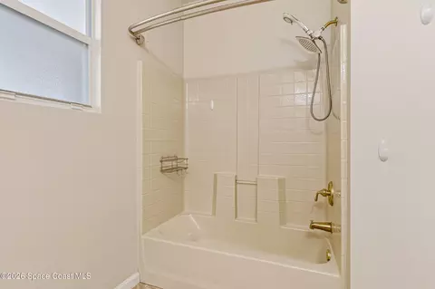 Bath - 994 Bryce Ln, West Melbourne, FL 32904 photo 4 of 4