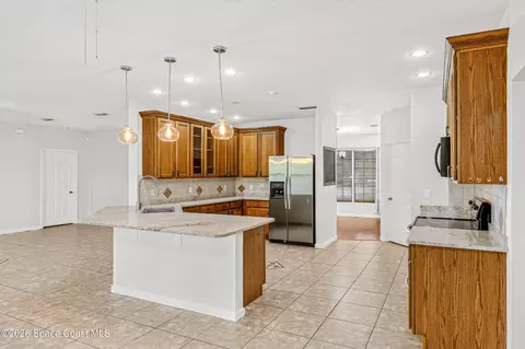 Kitchen - 994 Bryce Ln, West Melbourne, FL 32904 photo 2 of 3