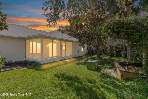Exterior - 994 Bryce Ln, West Melbourne, FL 32904 photo 2 of 5