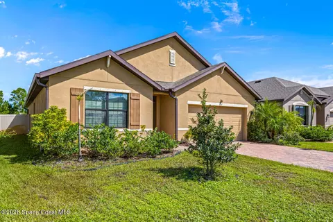 637 Old Country Rd SE, Palm Bay, FL 32909