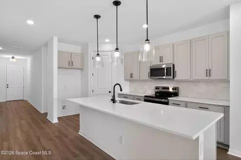 Entry Way - 4432 Dockyard Dr, Rockledge, FL 32955 photo 2 of 3