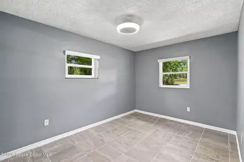 Bedroom - 5161 Palm Ave, Cocoa, FL 32926 photo 4 of 4