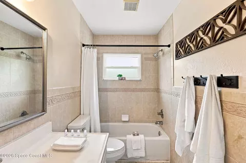Bath - 5161 Palm Ave, Cocoa, FL 32926 photo 8 of 8