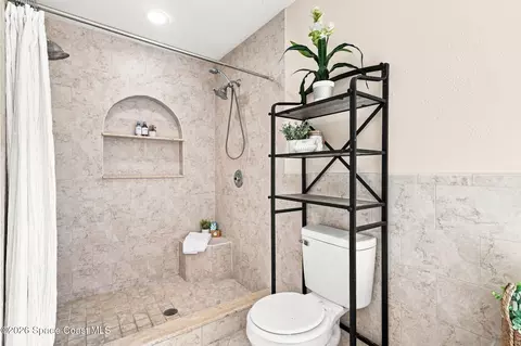 Bath - 5161 Palm Ave, Cocoa, FL 32926 photo 4 of 8