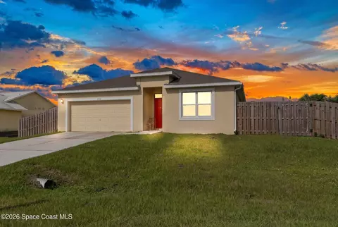 1306 Glendale Ave NW, Palm Bay, FL 32907