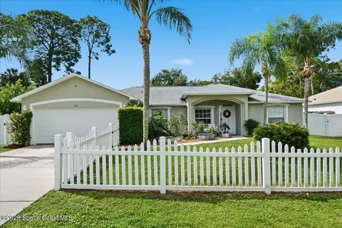 216 Delmonico St NE, Palm Bay, FL 32907