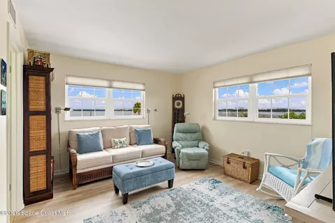 Living - 1025 Rockledge Dr #401A, Rockledge, FL 32955 photo 3 of 4