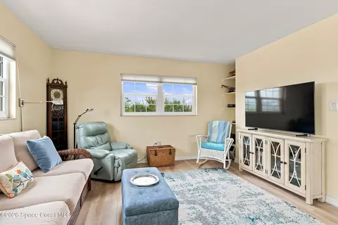 Living - 1025 Rockledge Dr #401A, Rockledge, FL 32955 photo 4 of 4