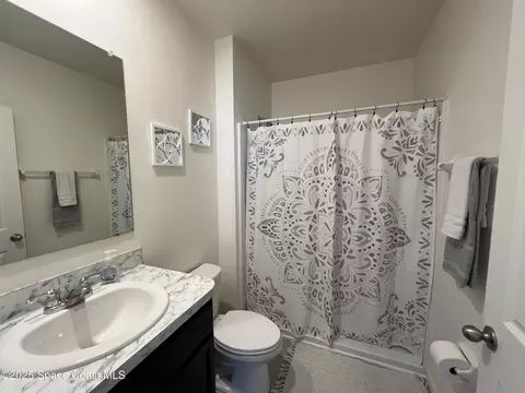 Bath - 976 Trinity St, Rockledge, FL 32955 photo 1 of 8