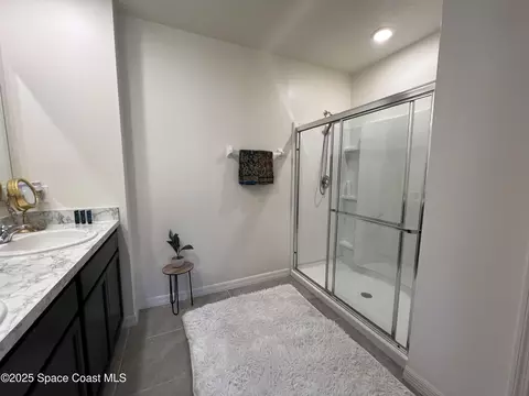 Bath - 976 Trinity St, Rockledge, FL 32955 photo 5 of 8